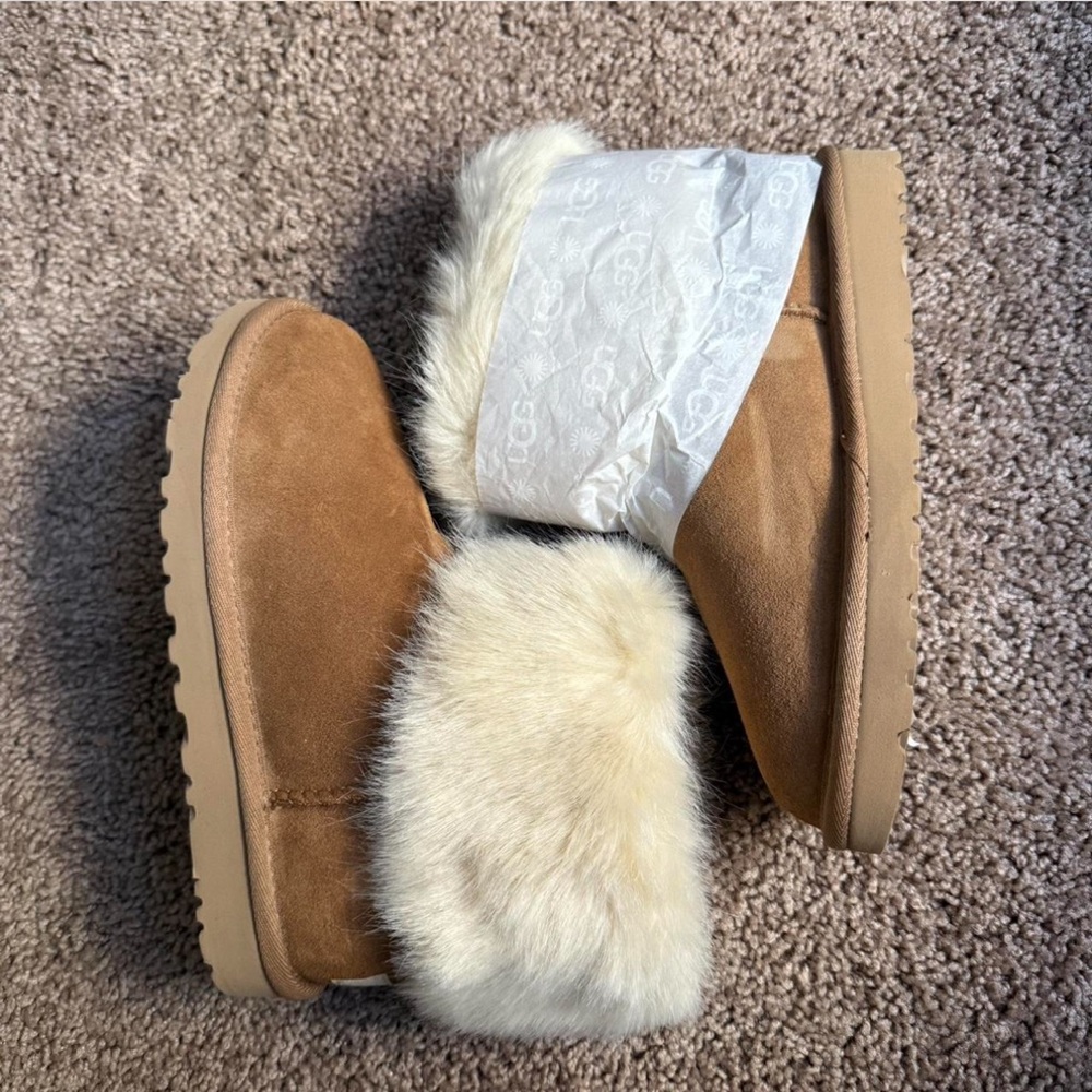 UGG Chestnut Boots with Cream Fur